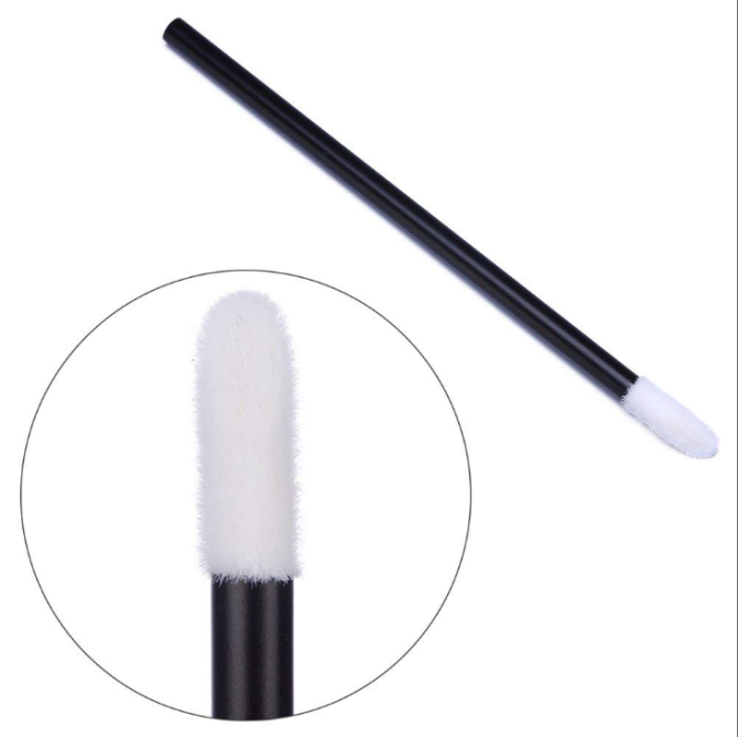 700 Piece Disposable Lip Wands - Lip Brushes, Lipstick & Gloss Applicators - Lint Free Makeup Applicator Brush Beauty Tool - Image 2