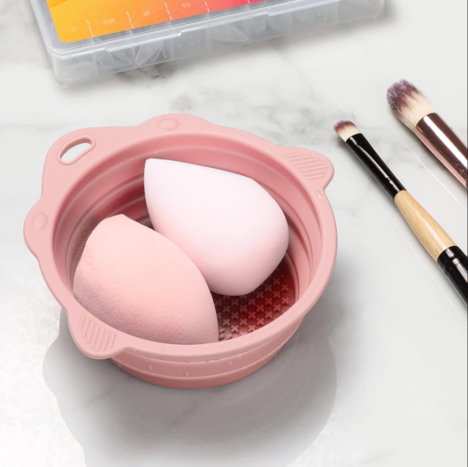 Foldable Silicone Makeup Brush Cleaner Bowl - Etercycle Portable Cleaning Tool for Brushes, Powder Puffs, and Sponges (Pink) - Image 5