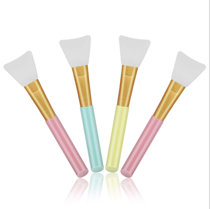 Cuttte 4pcs Silicone Face Mask Applicators, Flexible Facial Mud Masks Applicator, Hairless Moisturizers Tools, Soft Facial Brushes for Mud, Clay, Charcoal