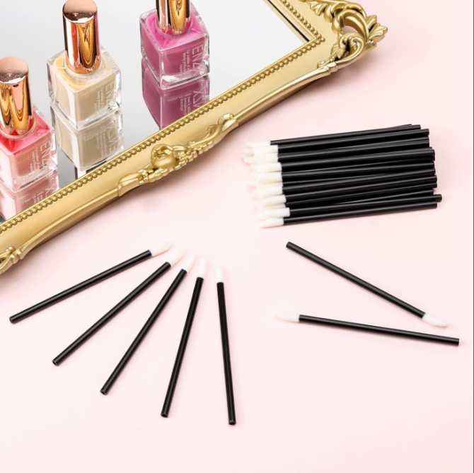 700 Piece Disposable Lip Wands - Lip Brushes, Lipstick & Gloss Applicators - Lint Free Makeup Applicator Brush Beauty Tool - Image 6
