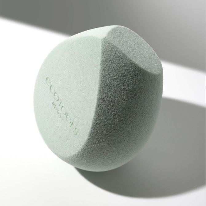 EcoTools Blurring Blender Makeup Sponge, Makeup Blending Sponge For Blurred Skin, For Liquid & Cream Foundation, Cloud Coverage Memory Foam, Eco Friendly, Latex Free, Cruelty-Free & Vegan 1 Count - Image 7